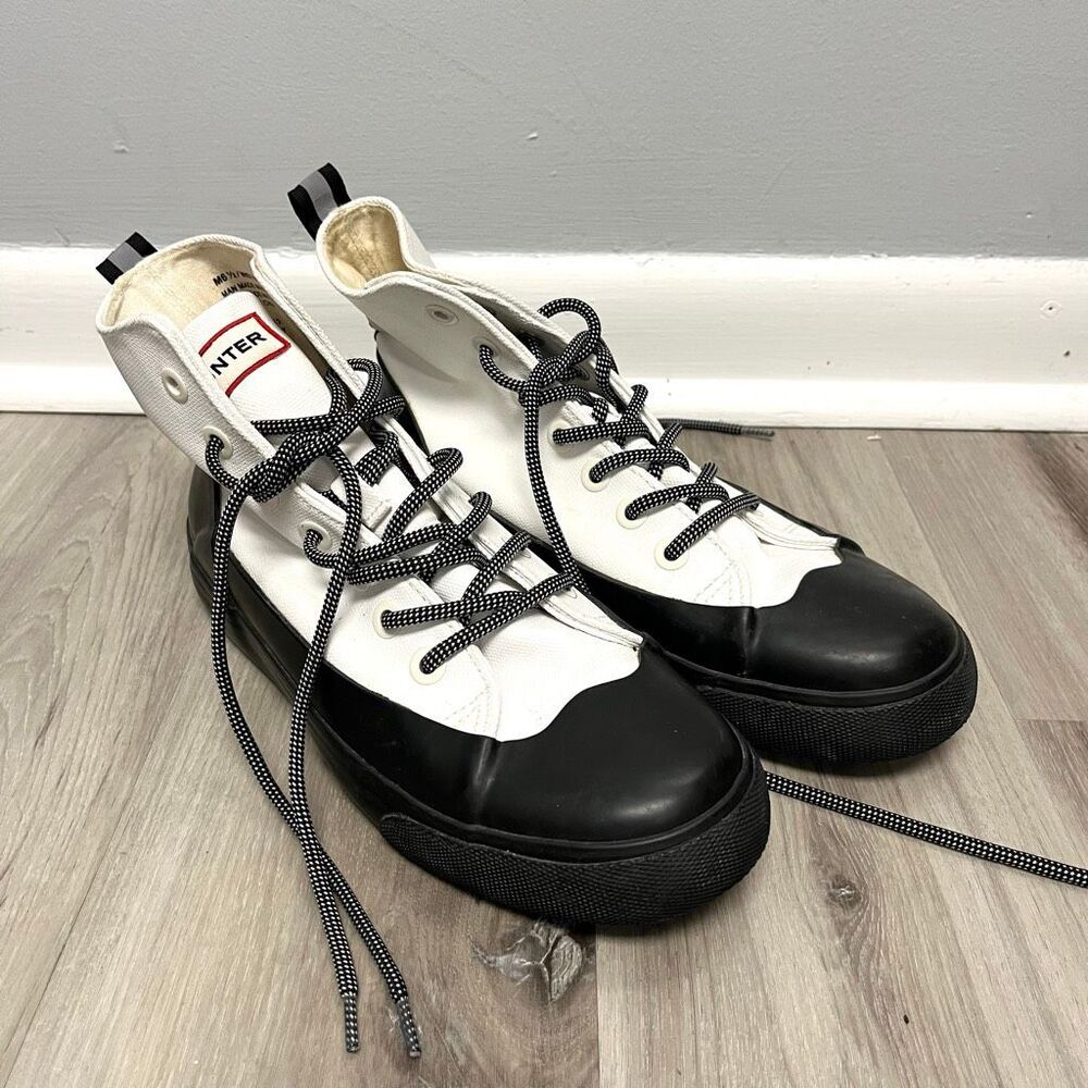Hunter Sneakers Women’s 8.5 White and Black Dipped Canvas Lace Up High Top